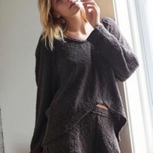 Out From Under Jada slouchy V-Neck